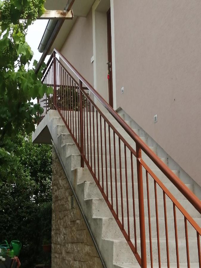 Nina Medulin Exterior foto